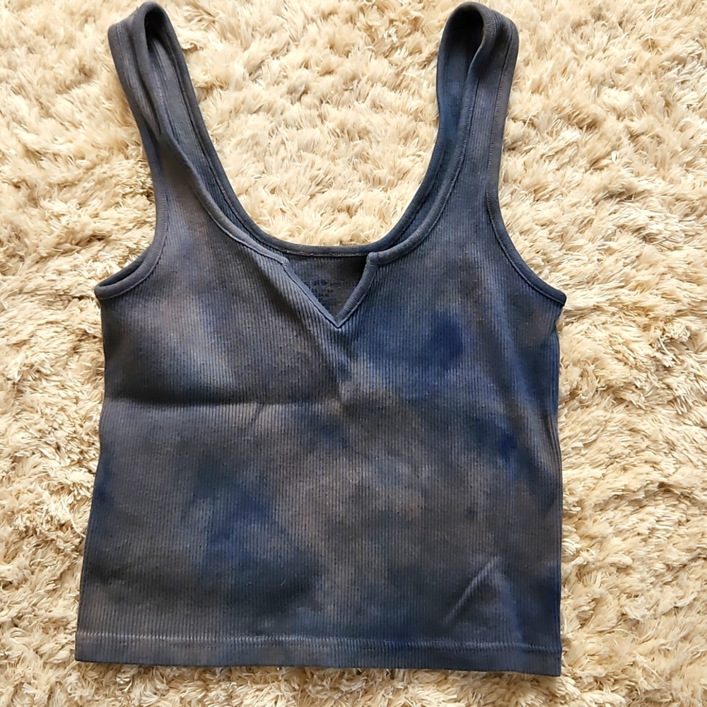 Brandy Melville ribbed crop tank